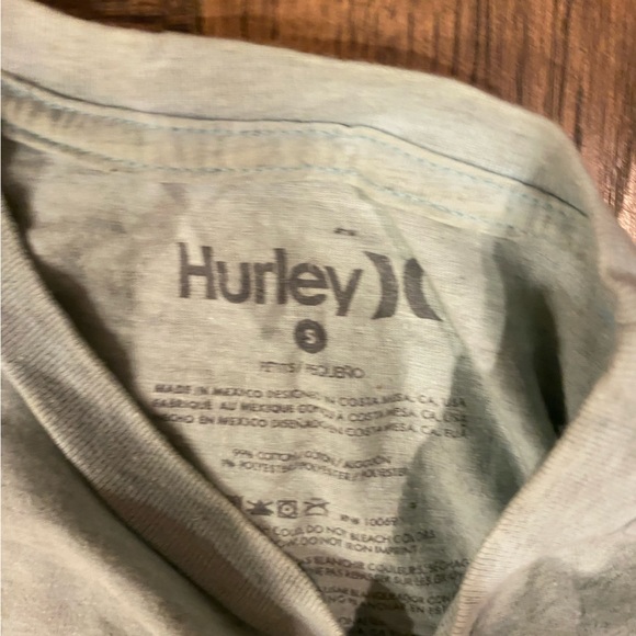 Hurley Tshirt - Picture 2 of 3